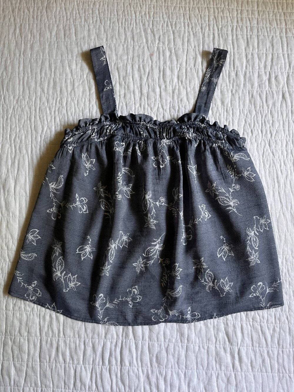 EUC Angels Forever Young Blue Chambray Floral Camisole Tank Top L - Picture 2 of 4